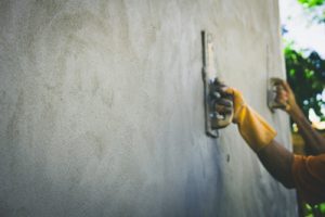 عامل بلاستر في دبي