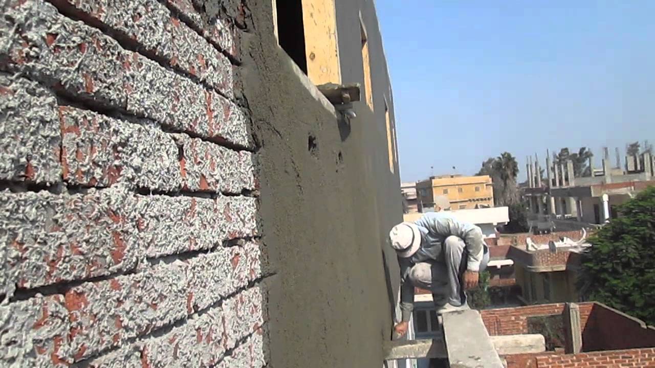عامل بلاستر في عجمان